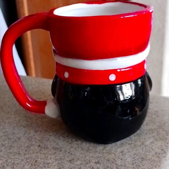 Christmas Penguin Mug - Picture 2 of 4